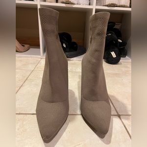 Steve Madden sock heeled bootie